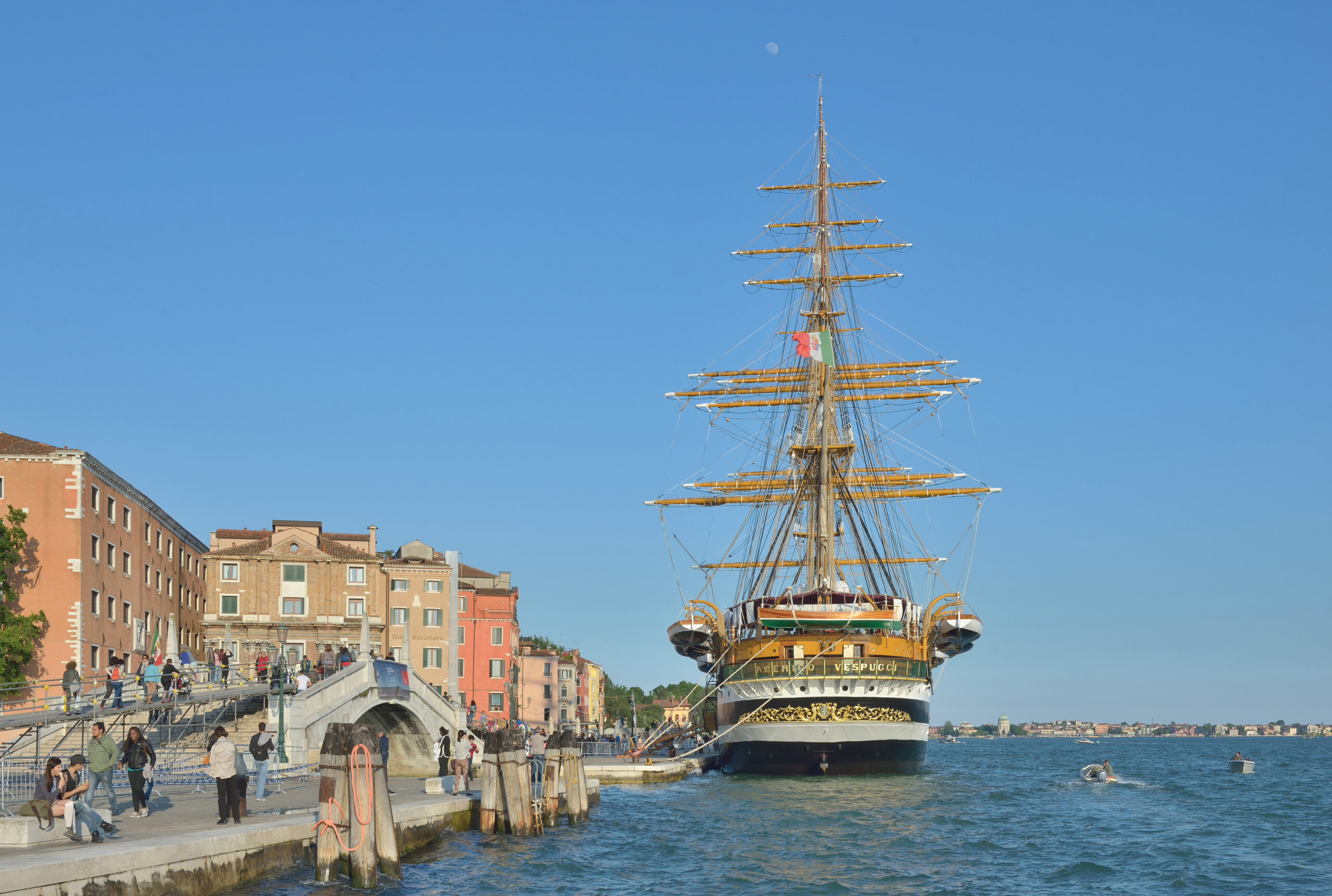 Nave scuola Amerigo Vespucci a Venezia museo navale
